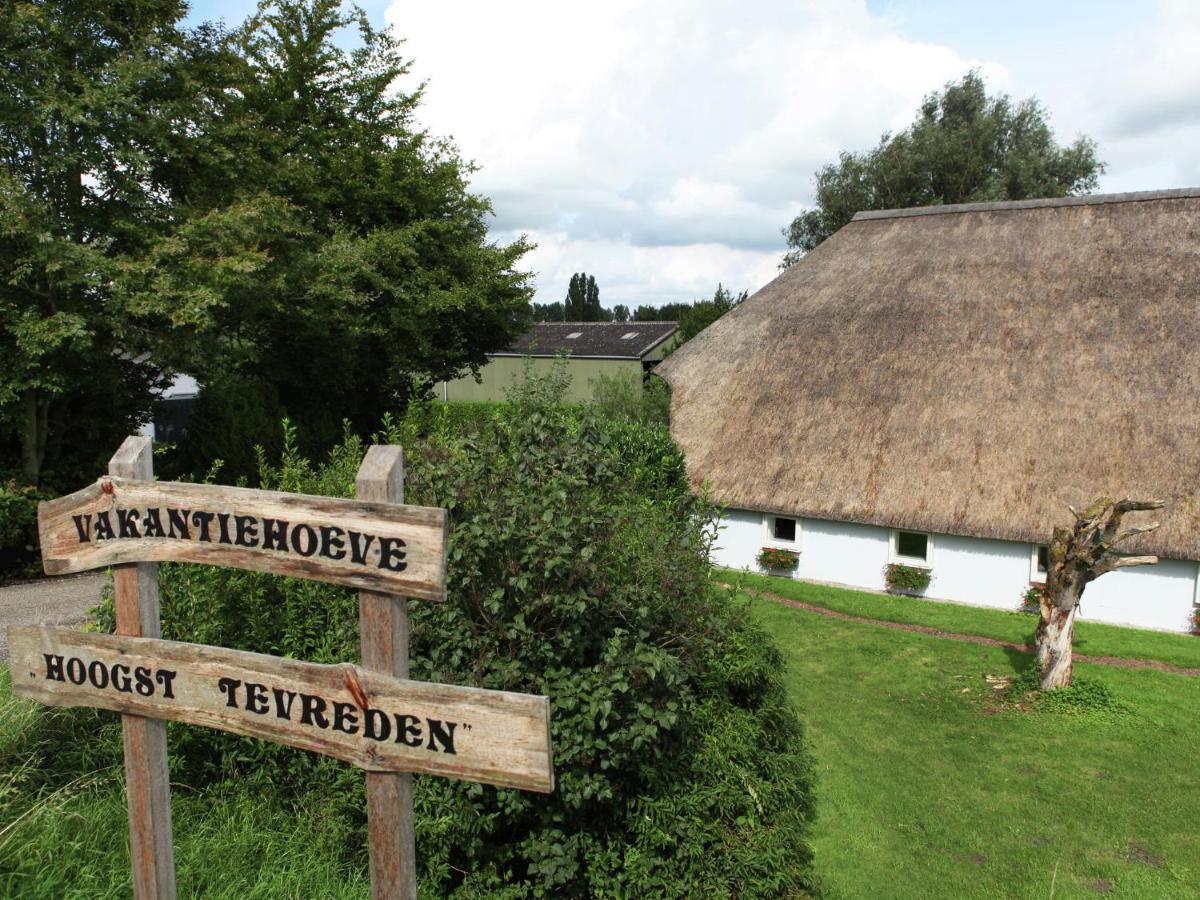 Quaint Farmhouse Near River In Oosterwijk Leerdam Eksteriør bilde